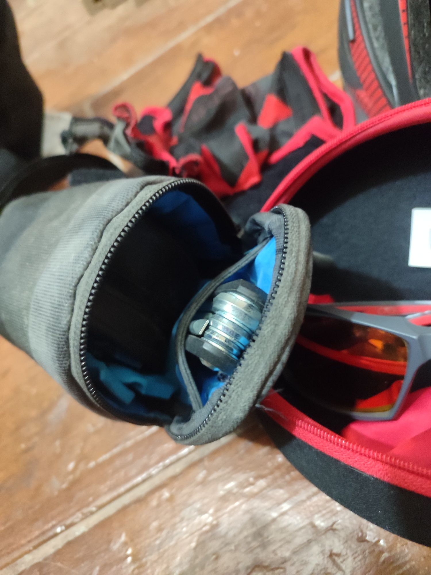 Capacete bicicleta berg óculos e  restantes acessórios