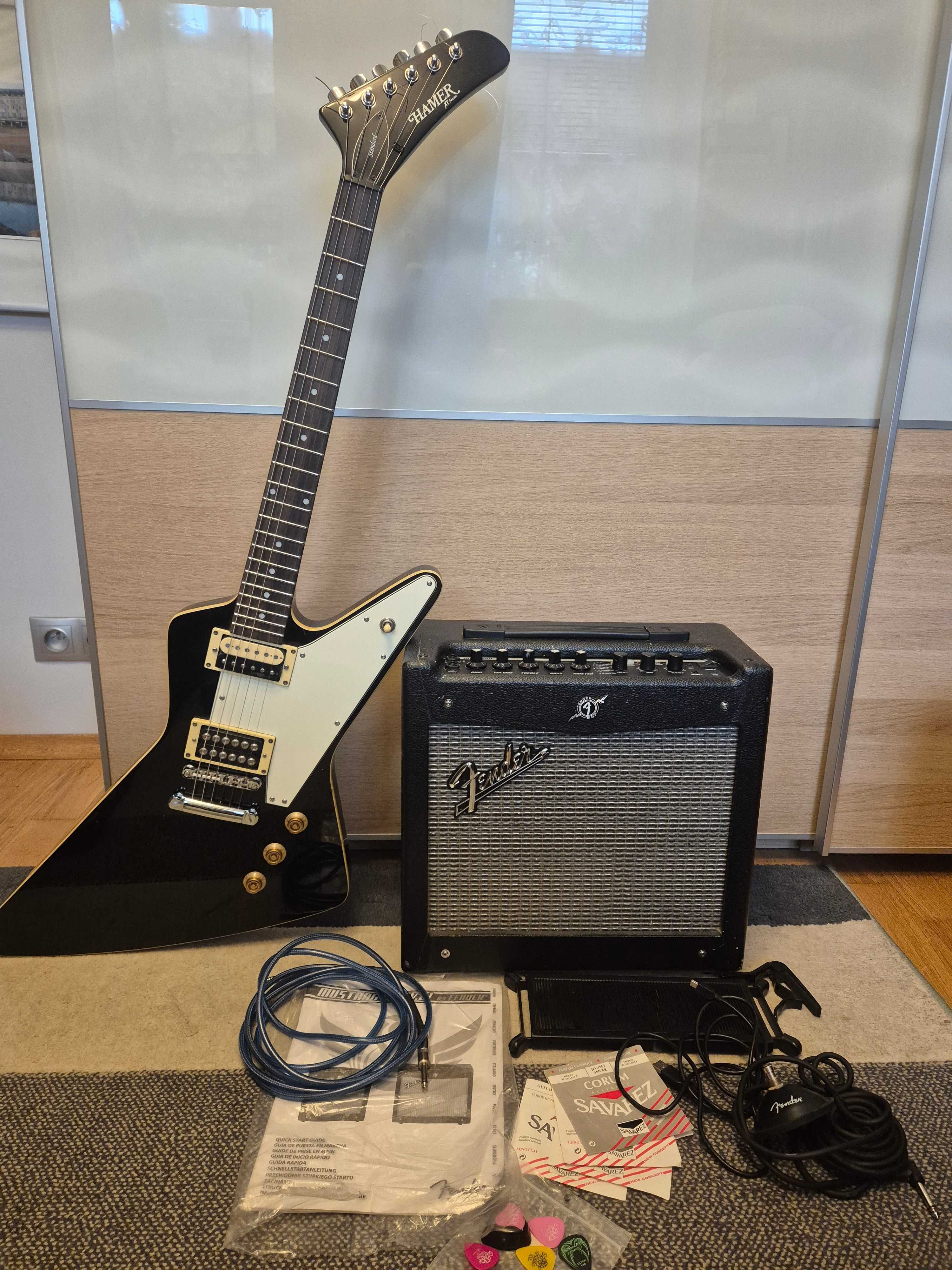 Gitara elektryczna Hamer XT Series Explorer in Black ze wzmacniaczem