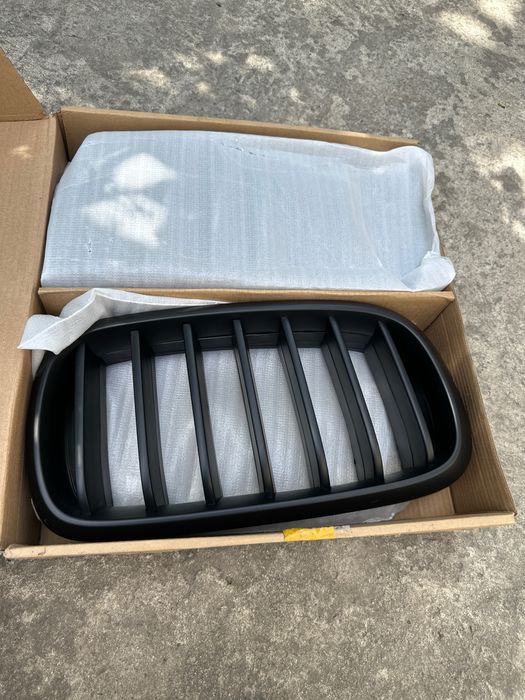 Решітка  радіатора BMW БМВ х5 F15-F16 нові матові 51117303107