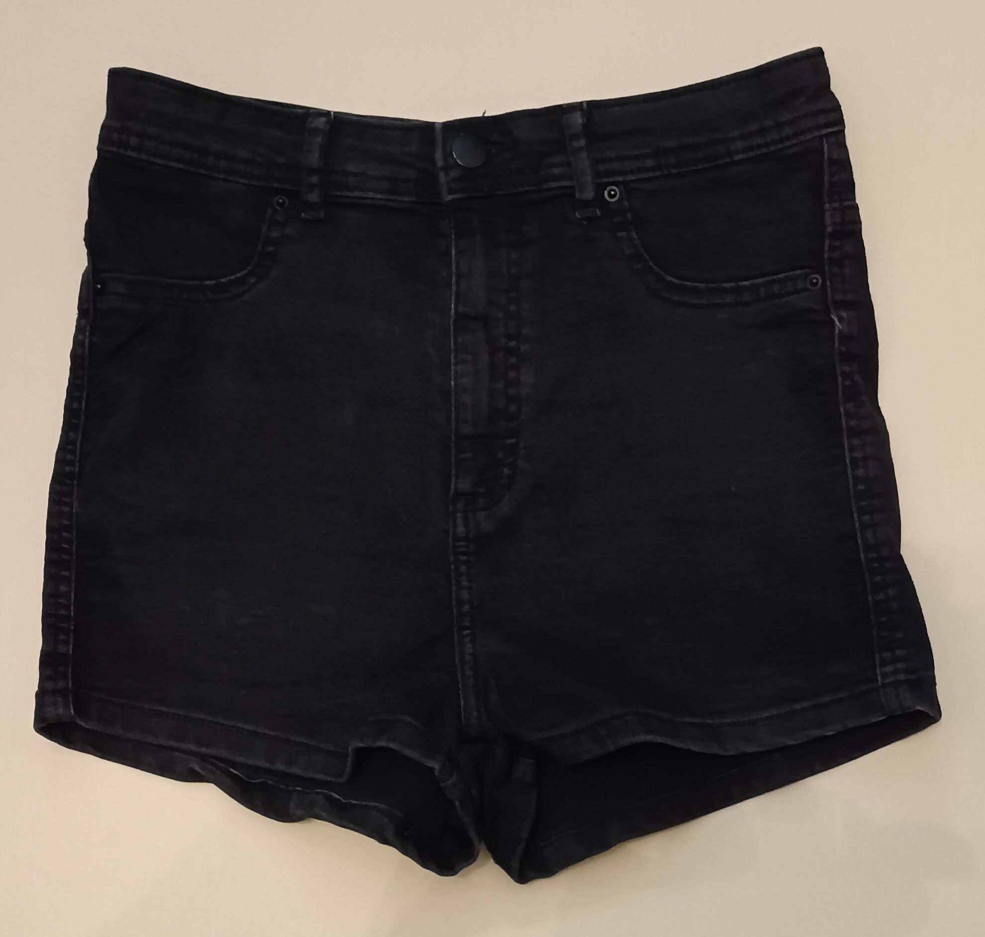 Szorty Jeansowe damskie Cropp rozmiar L Czarne
