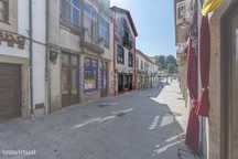 Prédio/moradia T6 Centro Histórico da Feira em Zona ARU constituído po