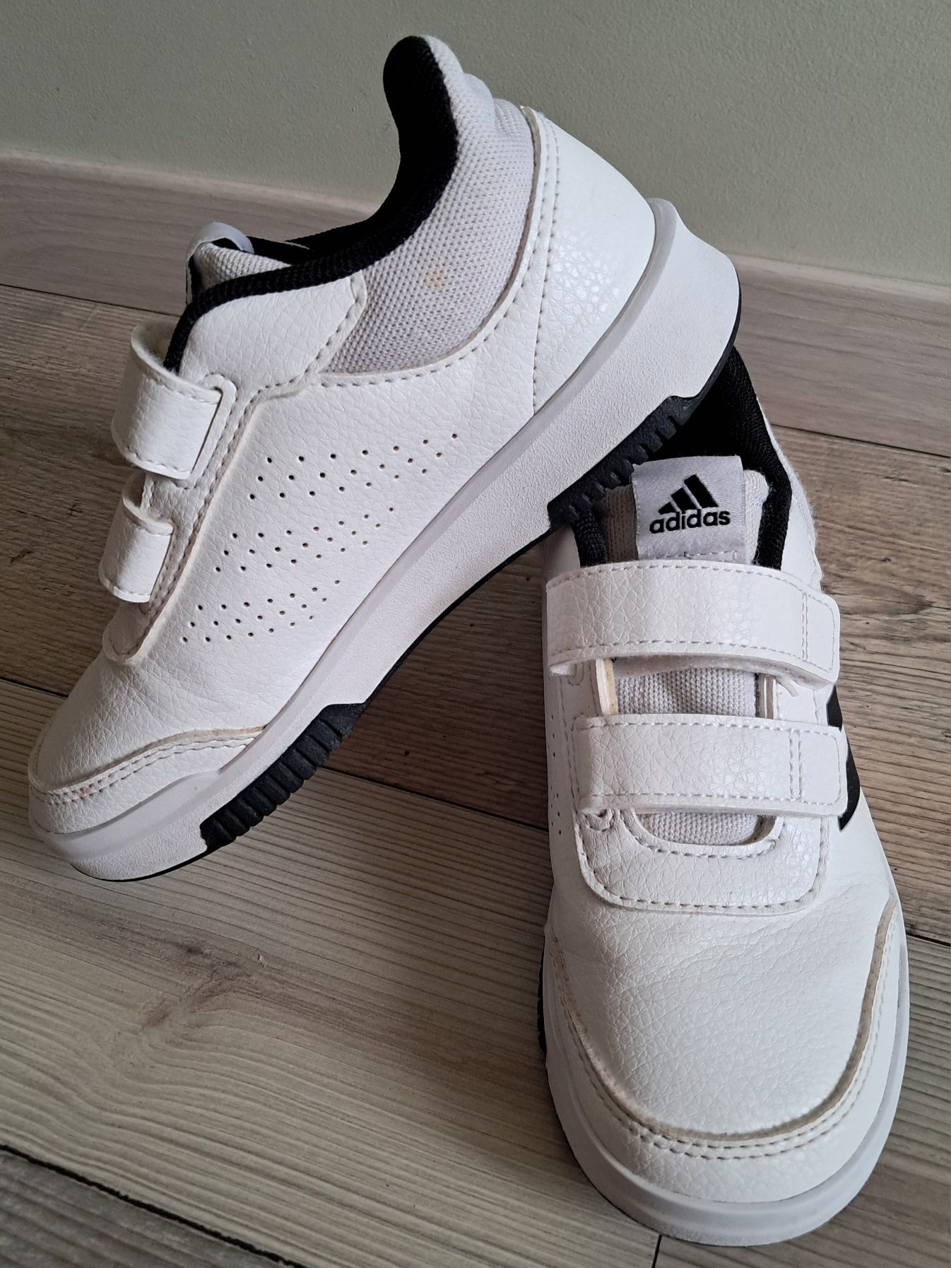 Кросівки Adidas Tensaur Hook and Loop (р.31,5)