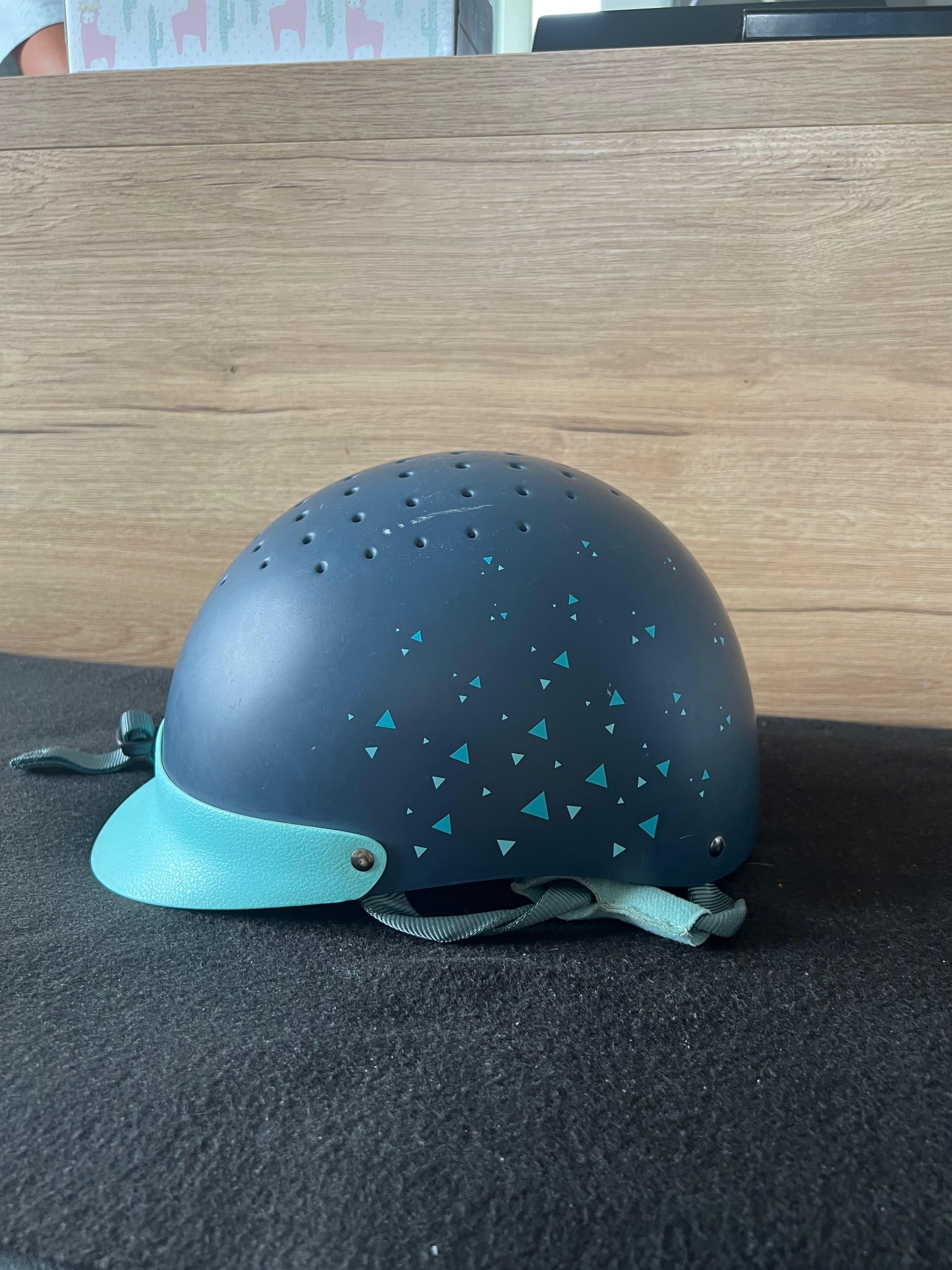 Kask jeździecki 52-55cm Decathlon Fouganza