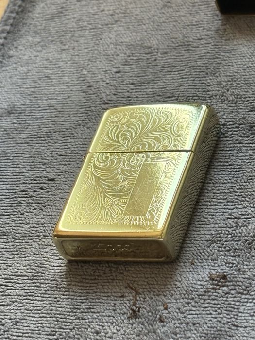 Запальничка Zippo Brass Venetian 2010, оригінал
