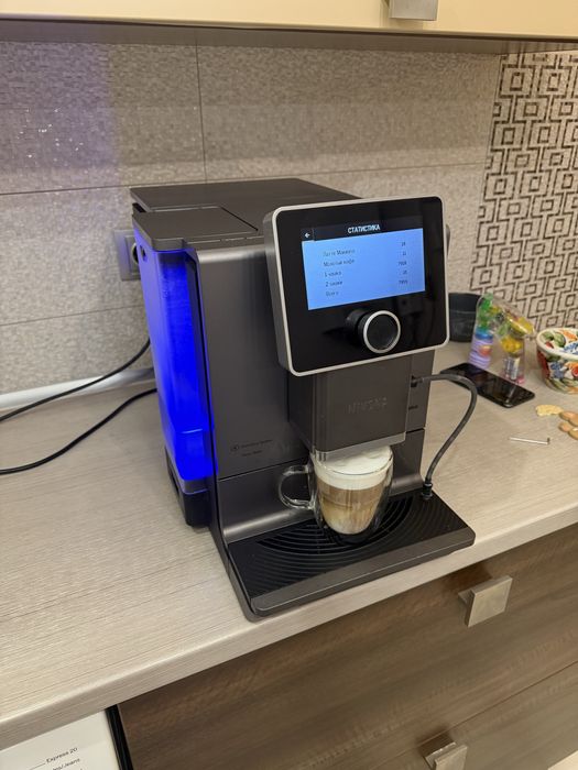 8000 чашок NIVONA CafeRomatica NICR 970 дуже гарний стан