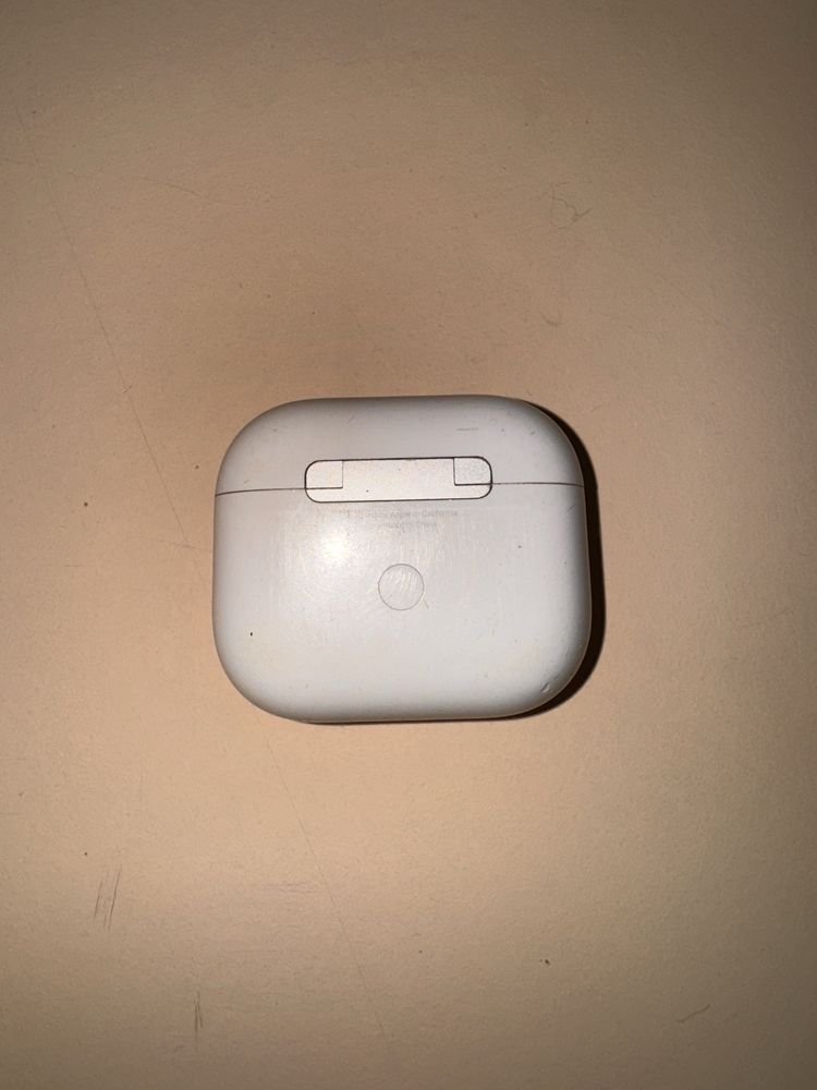 Кейс для навушників AirPods 3