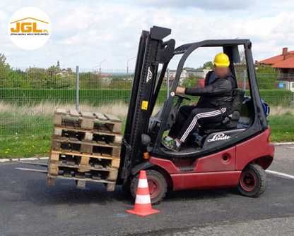 Kurs na operatora wózka widłowego. UDT. Niska cena  Piotrków Tryb.