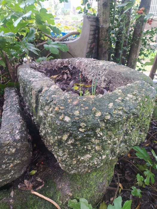 Peças antigas em pedra