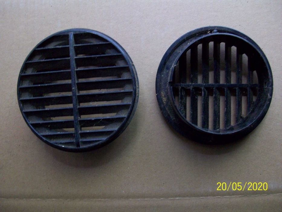 Бризговик  на  Opel  Kadett  та  Москвич .