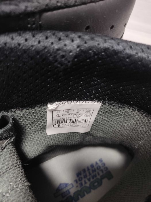 Берці lowa mountain boot GTX.