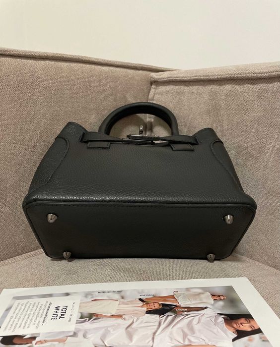 Італійська шкіряна сумка тоут нова колекція