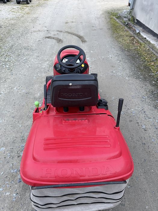 Traktorek kosiarka Honda HF2417 z zamiatarką