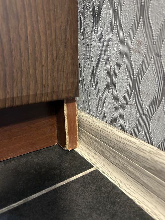 Продам шкаф прихожая с зеркалом