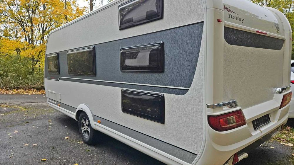 Hobby 545 KMFE de Luxe Edition/łóżko piętrowe trzyosobowe/klima/mover