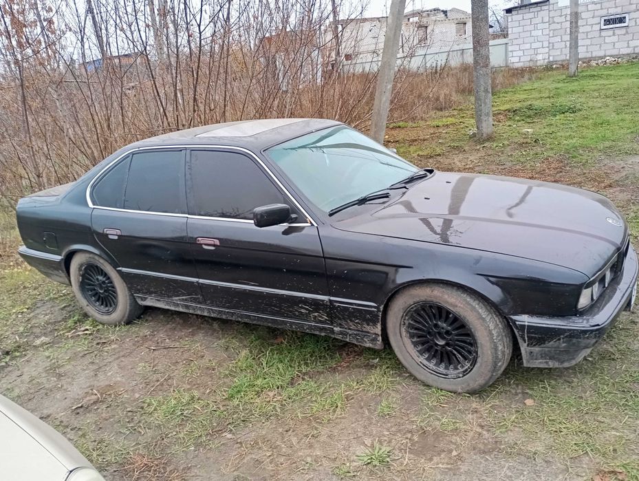 Продам БМВ Е34...