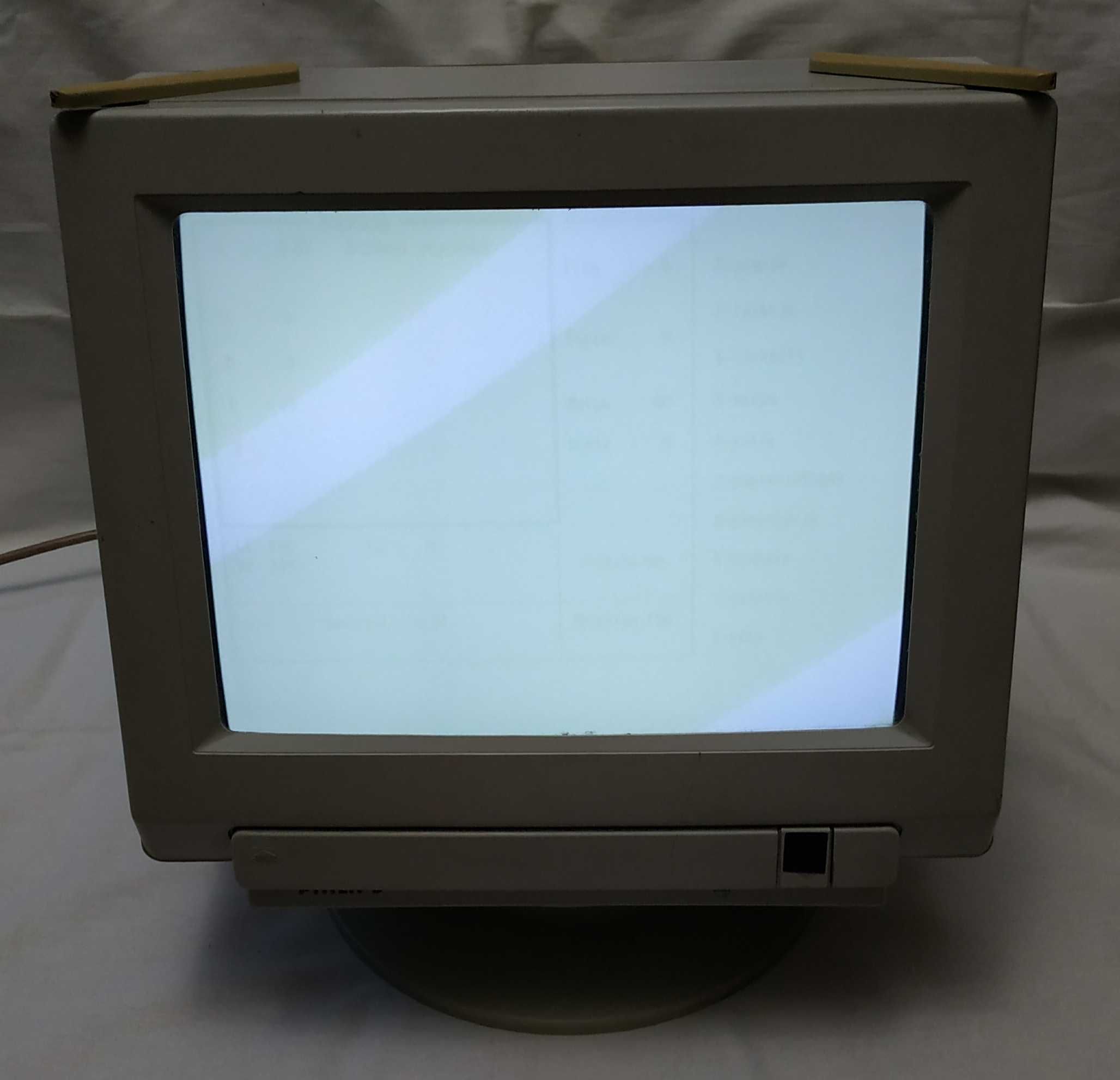 Раритетный монитор PHILIPS PRO 7BM749