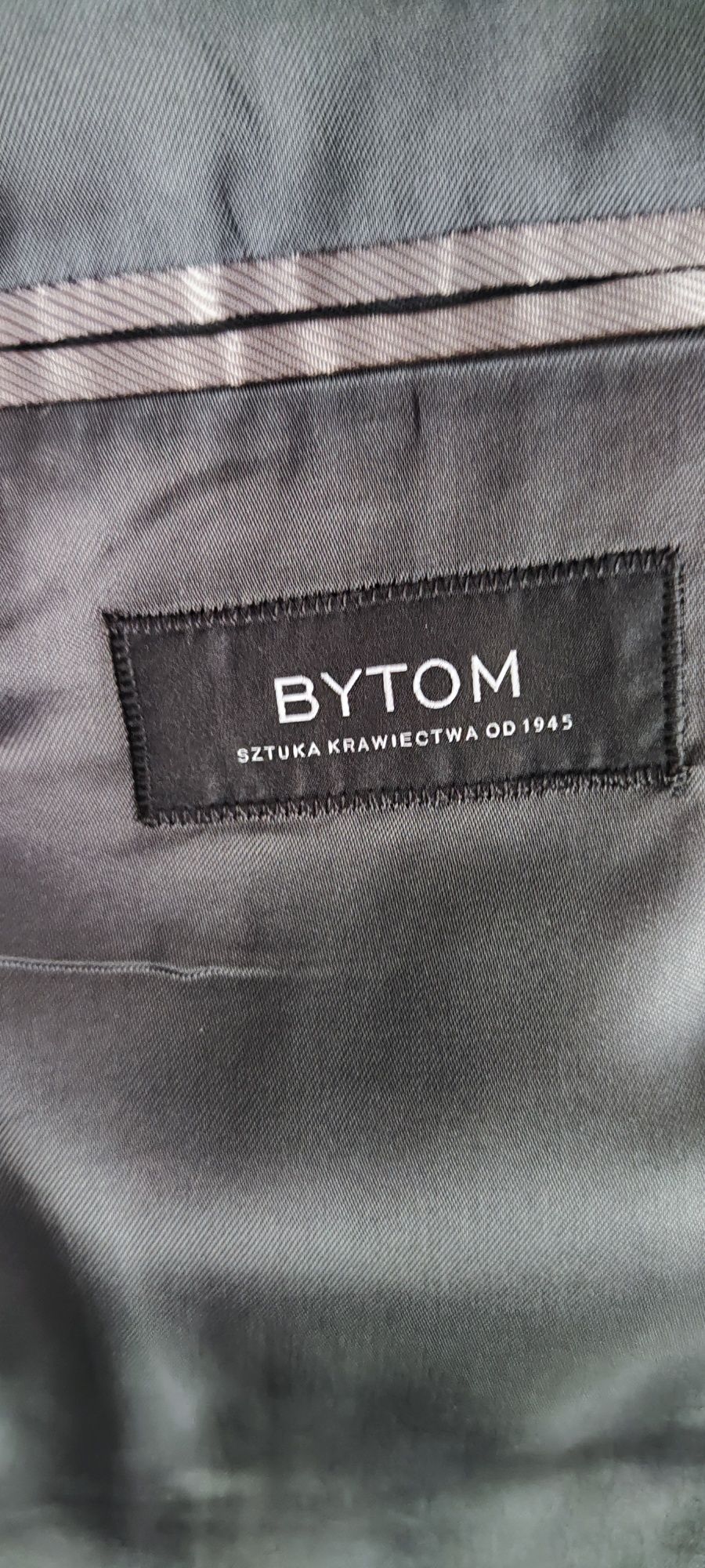 Elegancki garnitur Bytom – 100% wełna Super 110 , wzrost 182