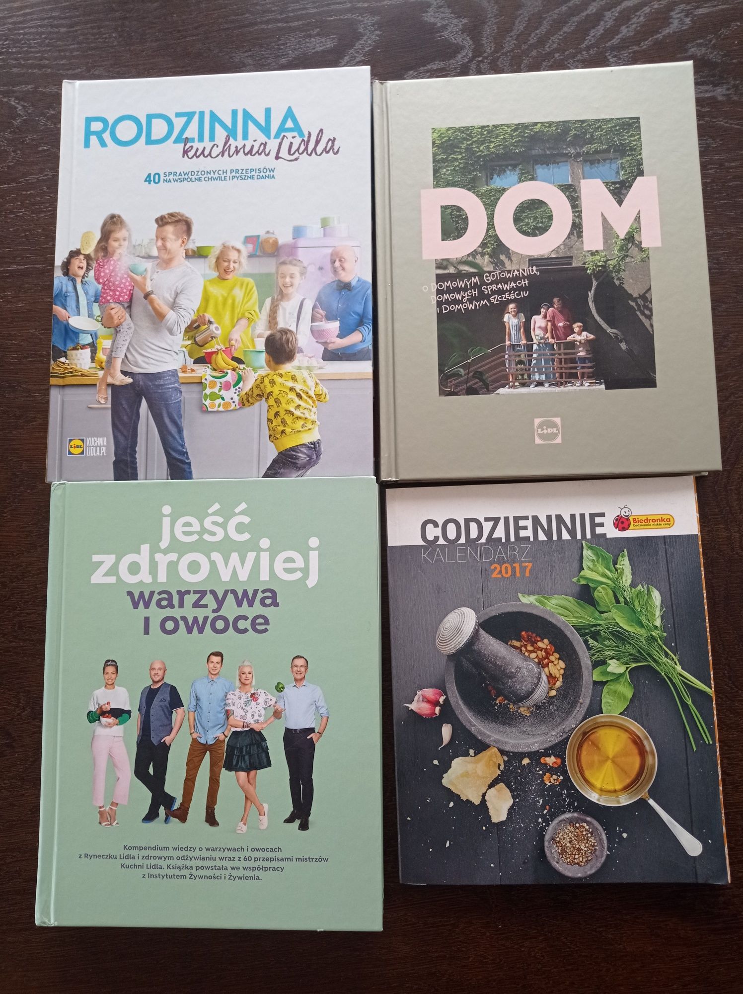 Rodzinna kuchnia Lidla. Jeść zdrowiej. Dwie części. Dom.