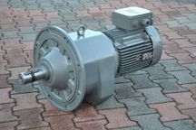 Motoreduktor kołnierzowy 7.5kw. 200obr./min.. Firmy SEW