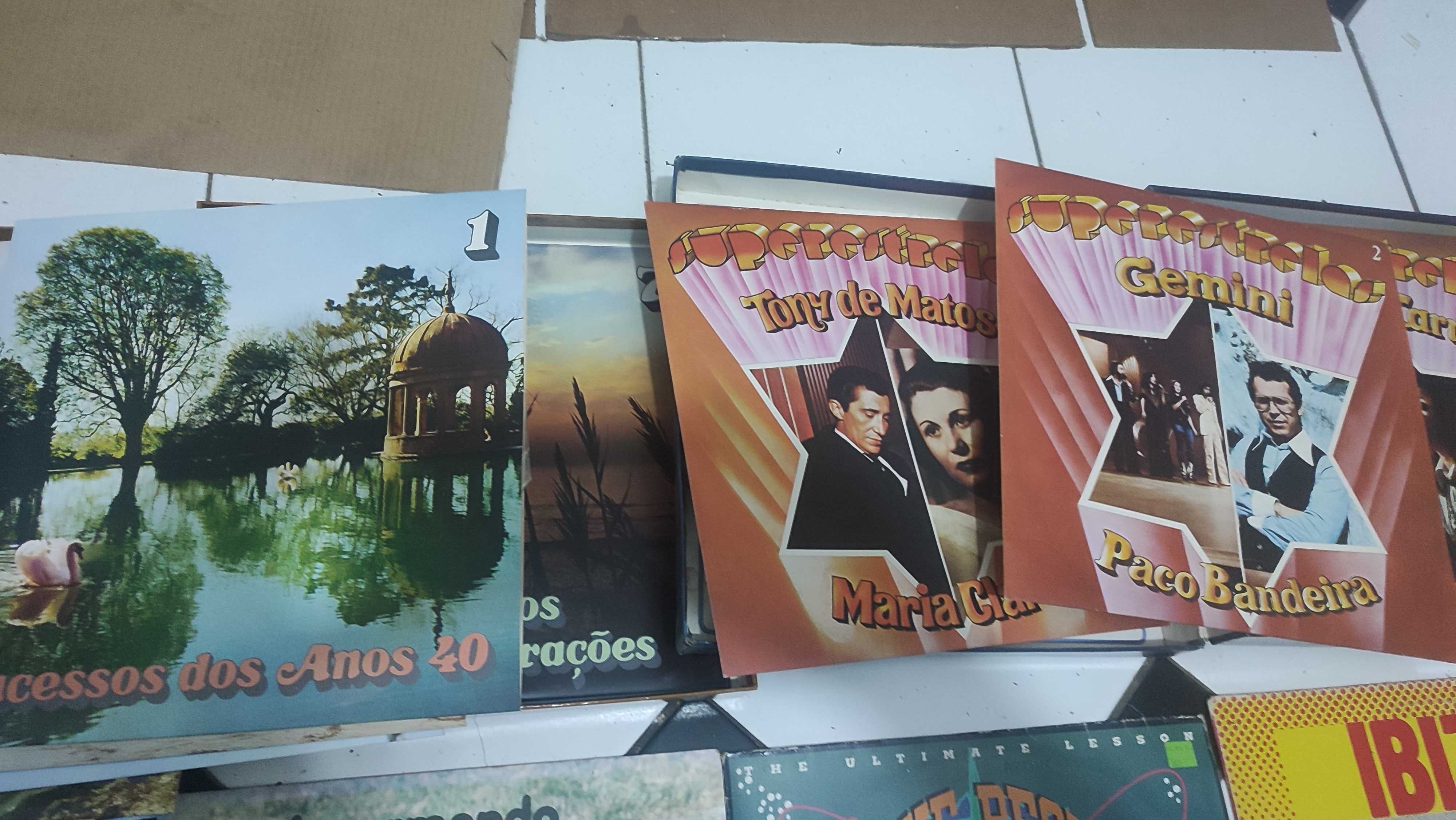 32 Discos LP Música Portuguesa e Estrangeira
