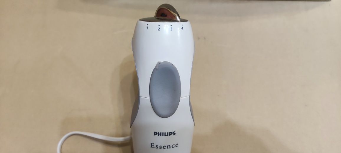 Blender PHILIPS HR1357/05 Essence