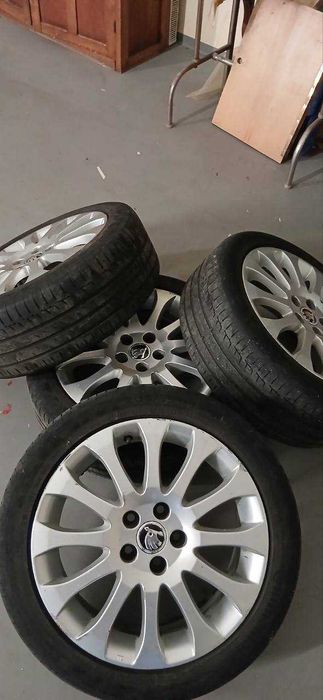 Продам комплект Диски 5X100 R16 Skoda