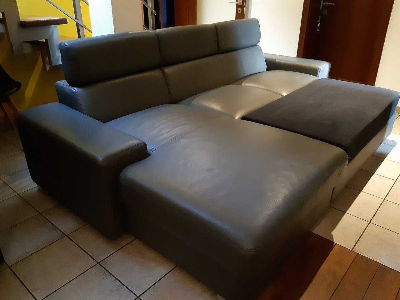 sofa skórzana rozkładana grafitowa z funkcją spania