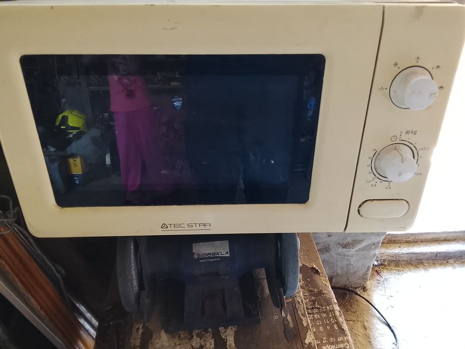 Продам микроволновую печь
