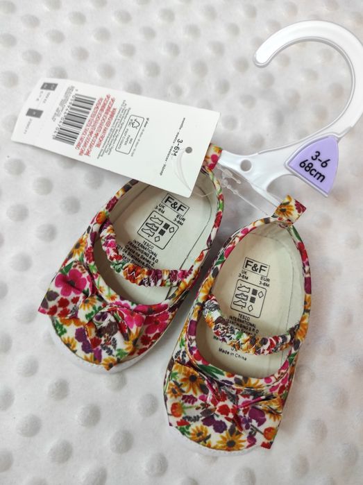 Комплект - бодик, штанишки, шапочка 68см, 3-6 месяца