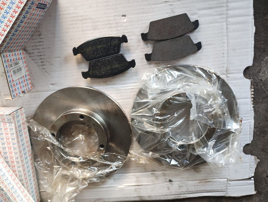 Komplet tarcz hamulcowych z klockami tico, matiz, maruti, swift