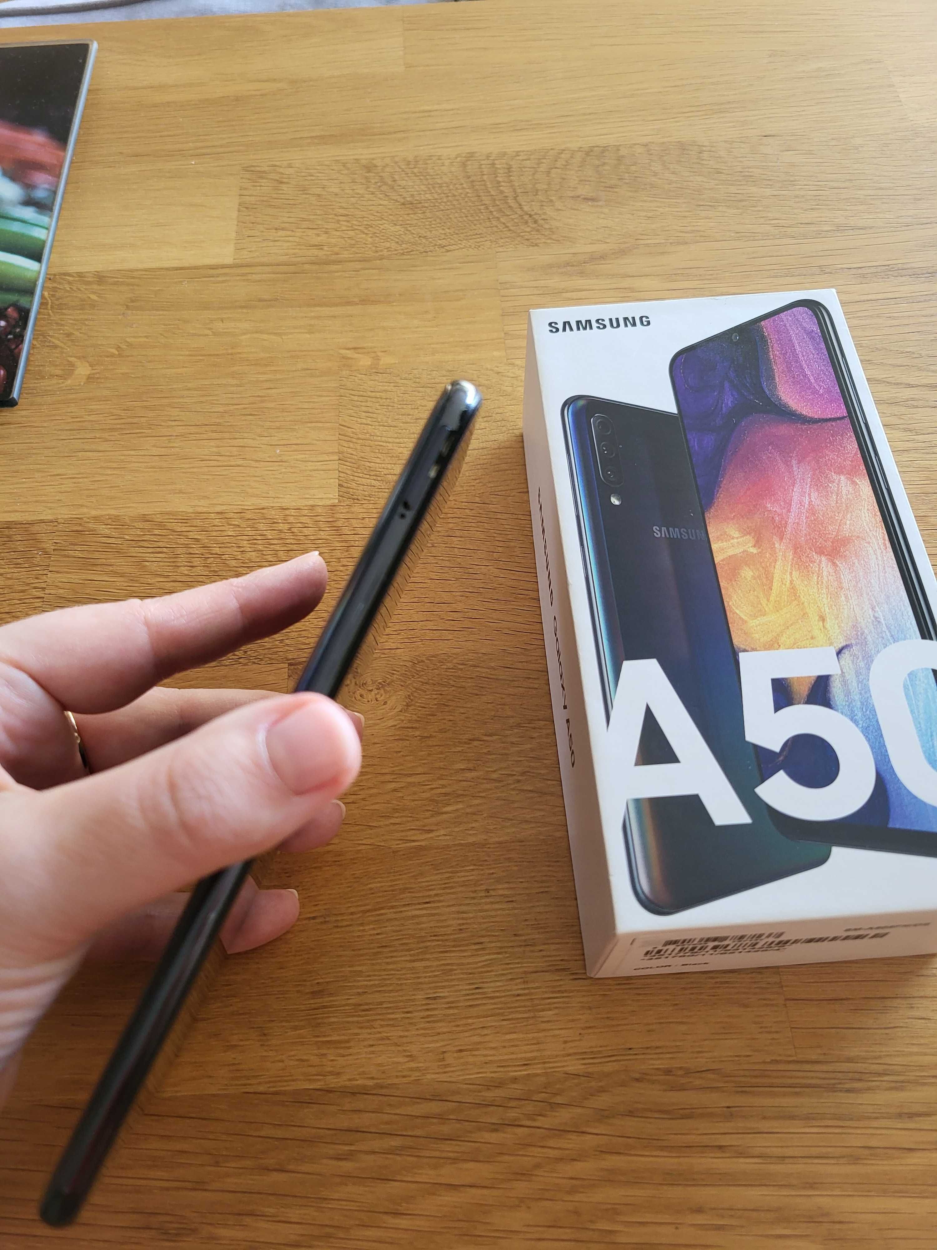 Telefon Samsung Galaxy A50 czarny NIC TYLKO DZWONIĆ!