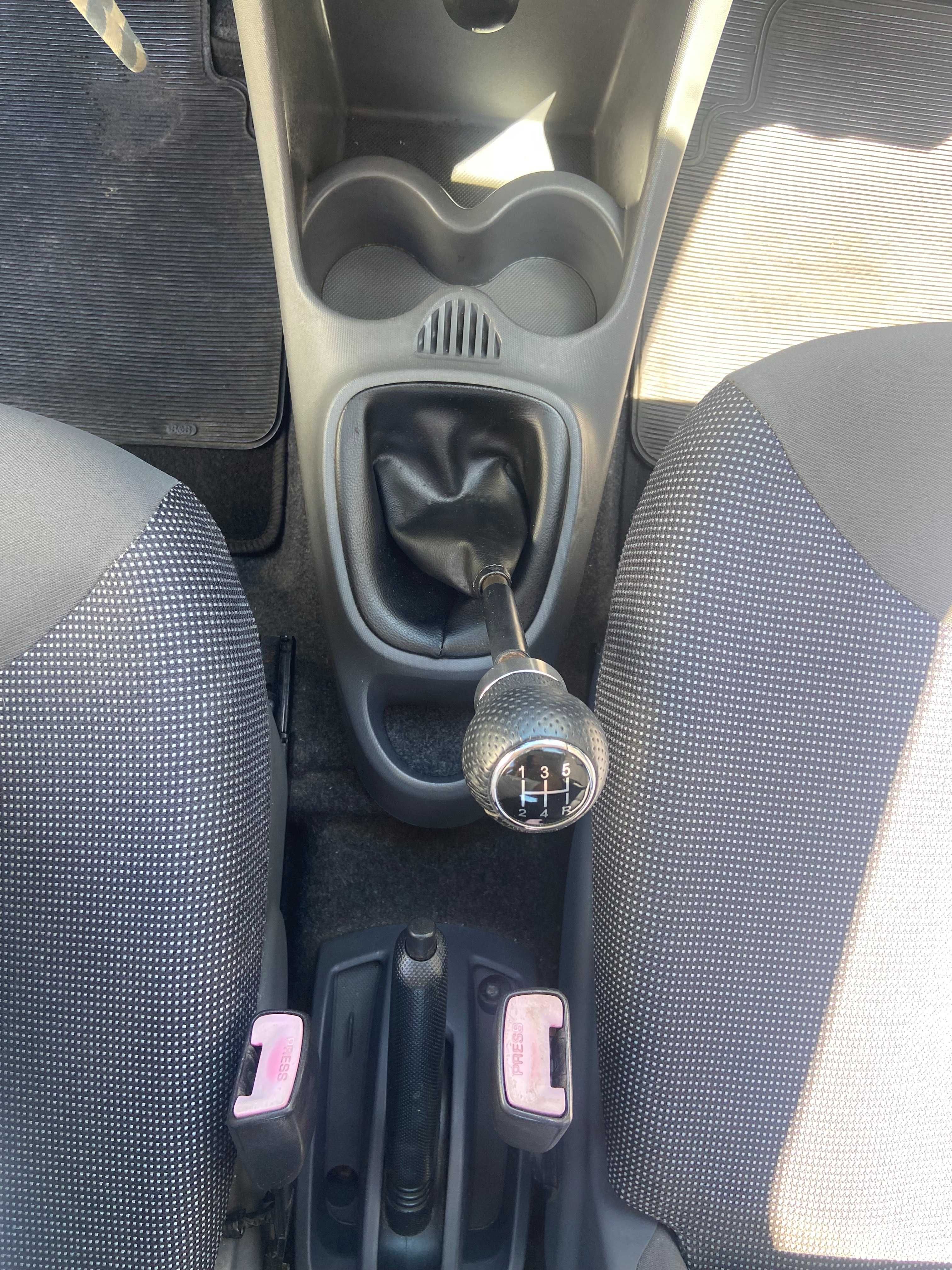 Peugeot 107 Trendy 1.0 (2006) | 106.000km