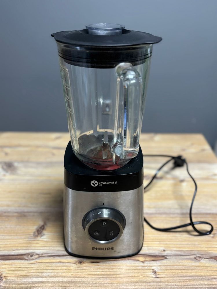 Blender kielichowy Philips Pro blend 6 HR3652