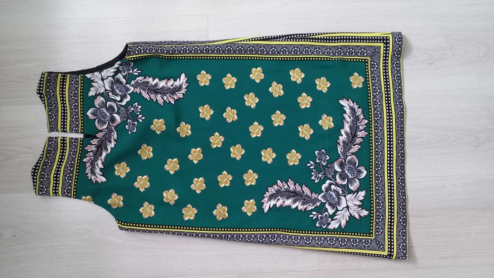 Летнее платье фирмы trafaluc zara