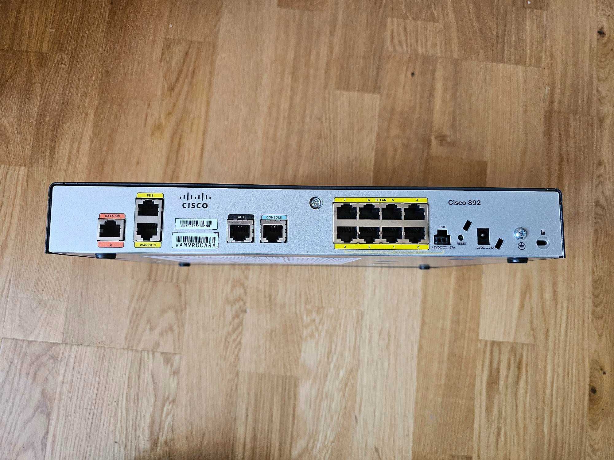 Router CISCO 892