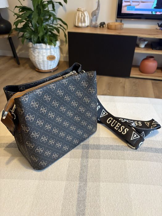 Torebka guess mala