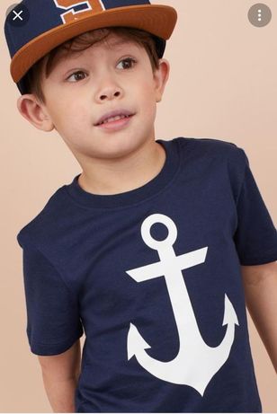 Стильная футболка на мальчика
H&M,zara