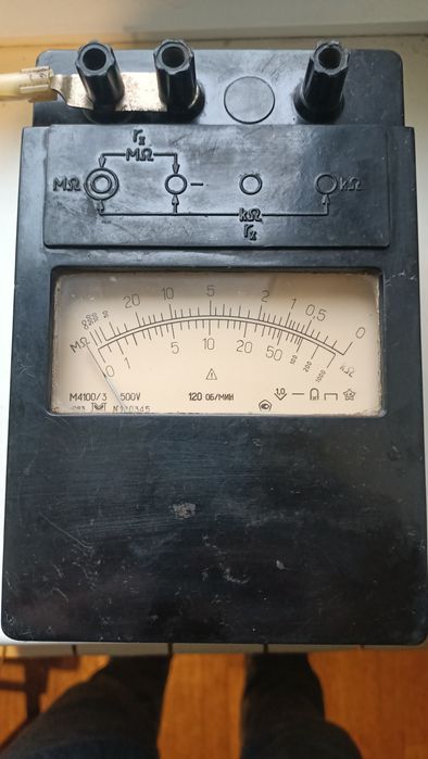Мегометр производства СССР М4100/3  500в.