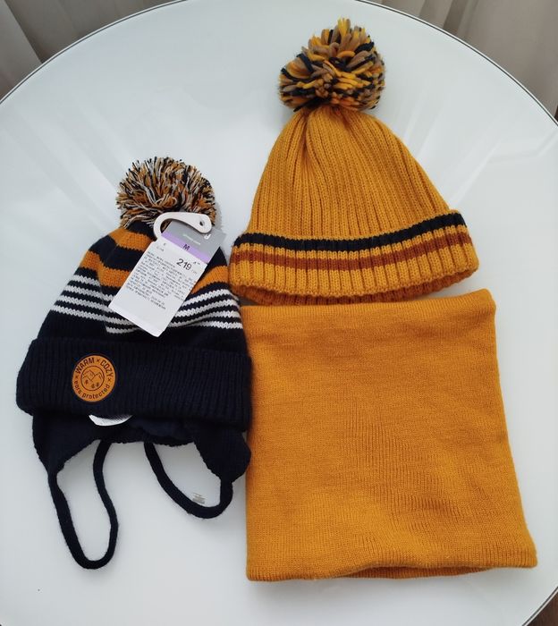 Дитячий зимовий набір шапки + шарф (розмір S, на дитину 2-х років)