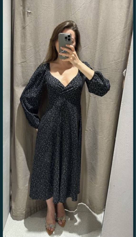 Czarna Sukienka Maxi