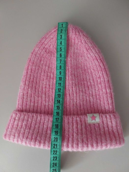 Тепла шапка для дівчинки