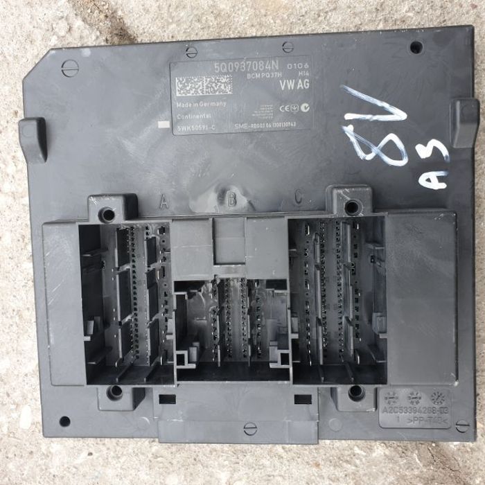 SEAT SKODA VW AUDI MODUL  BCM KOMFORTU 5Q0937084N