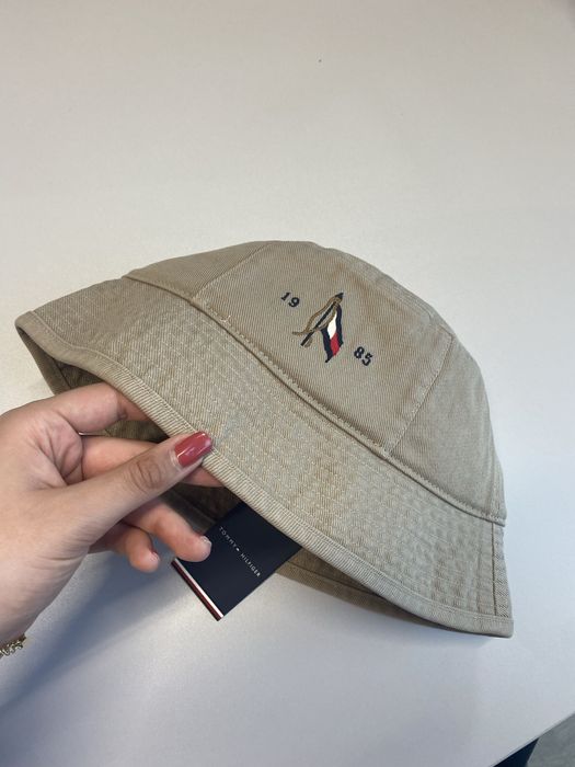 bucket hat kapelusz rybacki bezowy tommy hilfiger nowy z metka