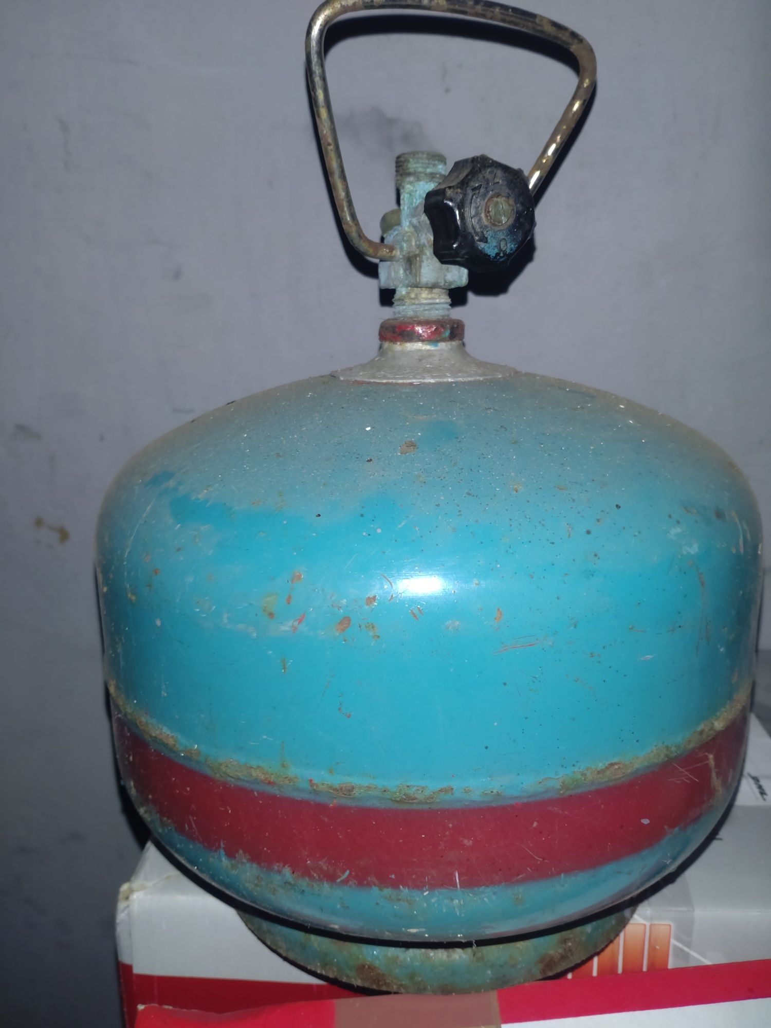 Butla gazowa na gaz propan butan 2kg  butla turystyczna 2kg