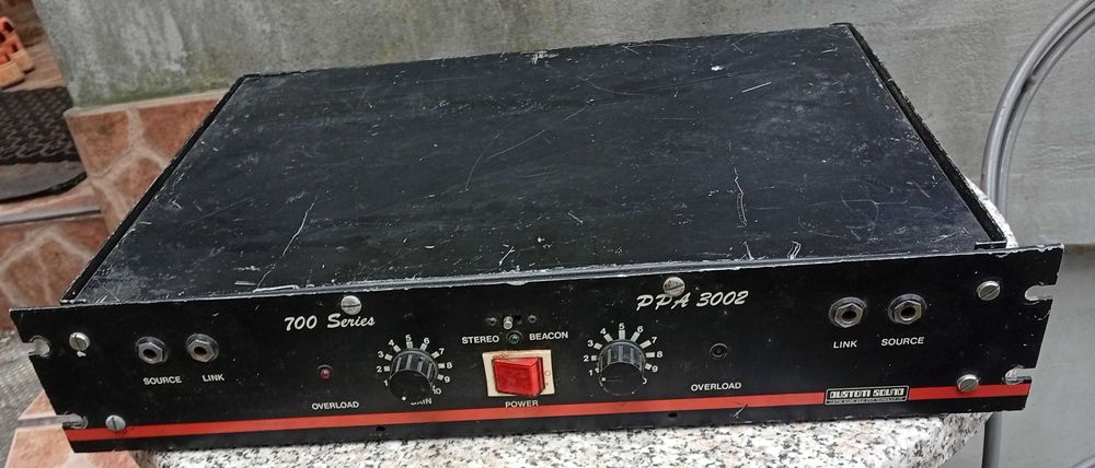 Angielska końcówka mocy CUSTOM SOUND PPA 3002