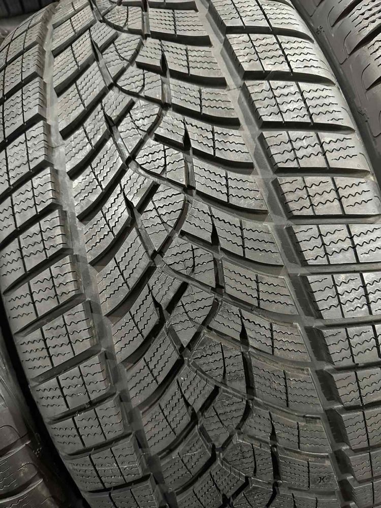 275/45/20 R20 Goodyear Ultra Grip Perfomance 4шт зима