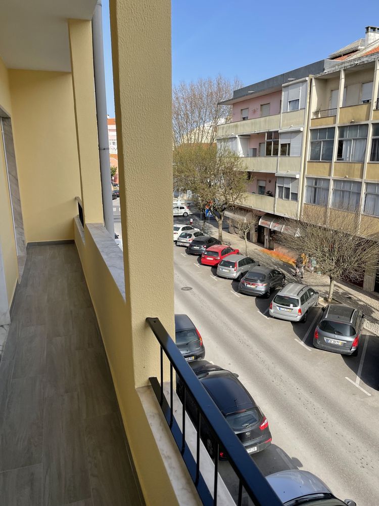 Apartamento de 3 Assoalhadas totalmente remodelado em Alverca.