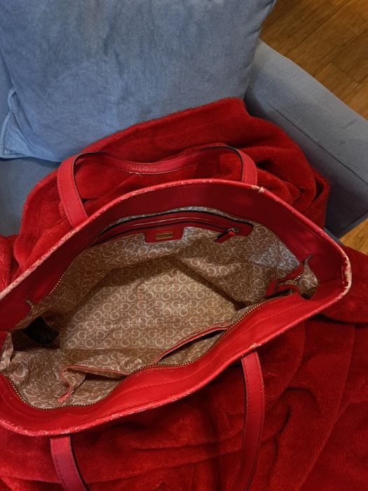 Torebka Guess czerwona