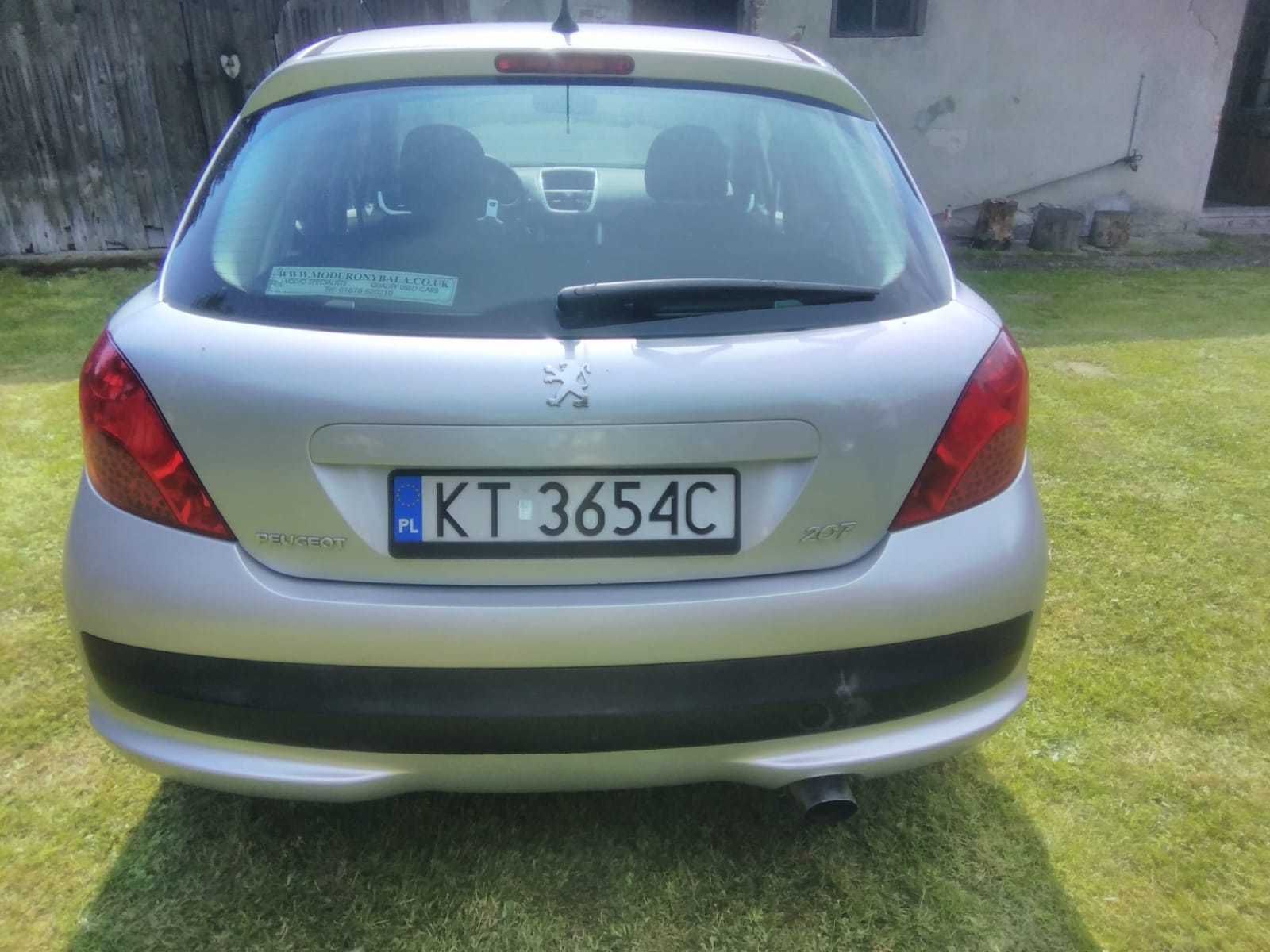 Peugeot 207, rok 2009 stan bardzo dobry