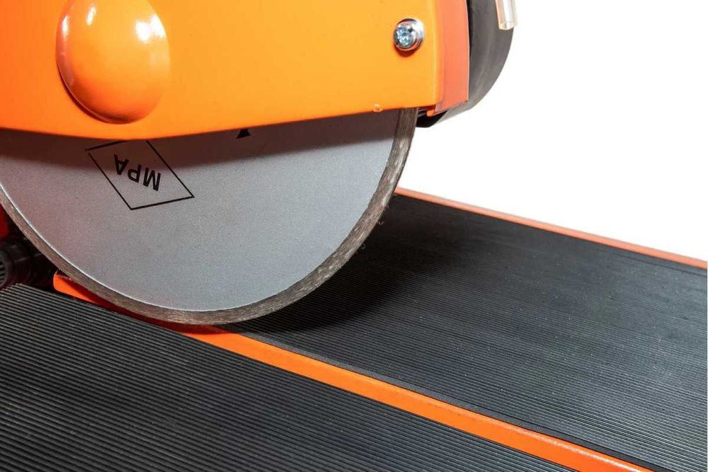 Плиткоріз Gigant 102 см 1600Вт 4500об 230мм мокра різка 45° плиткорез